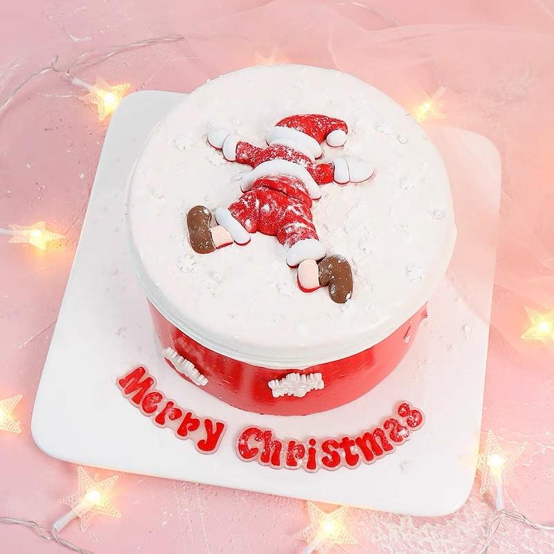 Santa Claus Cartoon Cake Decorations - Christmas Holiday Dessert Table