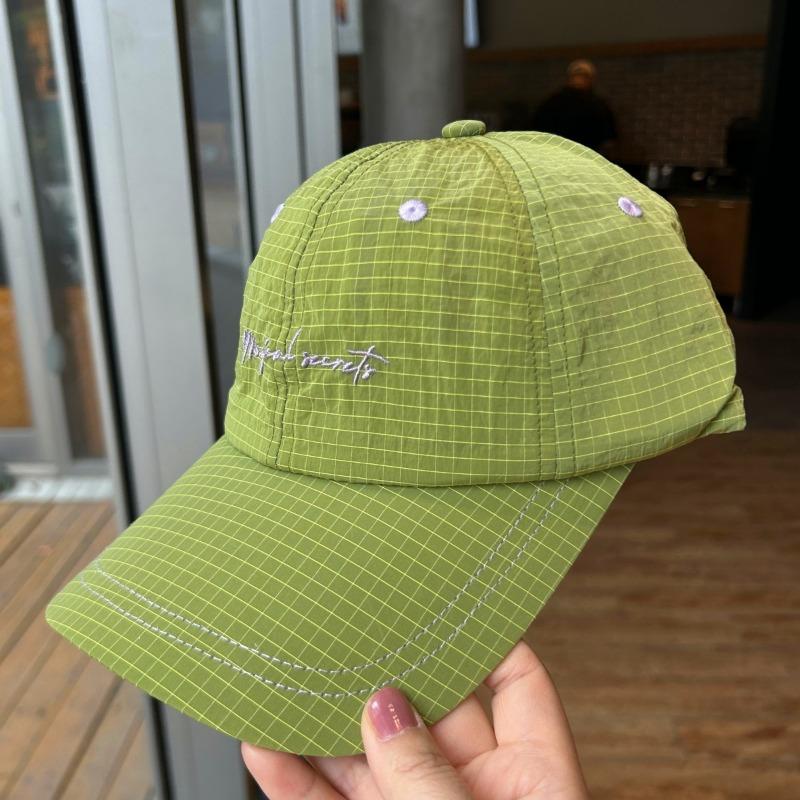 Sommerlicher kleiner frischer Hut Damen leichter und atmungsaktiver schnelltrocknender Baseballkappe Paar Outdoor-Sonnenschutzmütze Herren zeigen kleines Gesicht