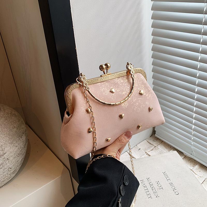 Stylish Casual Shell Bag For Summer Fashion With Trendy Colors And Soft Pu Material