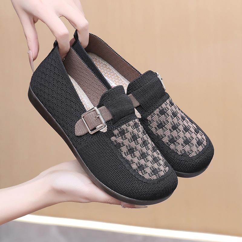 

Старые ******* тканевые туфли женские 2025 ****** новые однопедальные ленивые туфли новые китайские одинарные туфли дерьмовая подошва удобные туфли для мам 41 чёрный