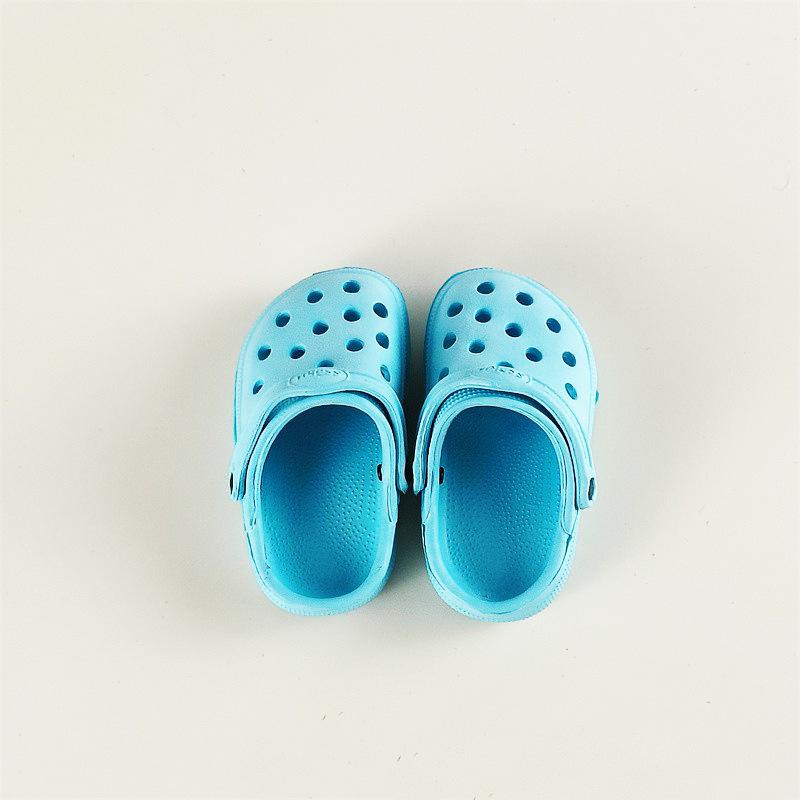 Hanging ornaments, clothing, shoes, bags, pet toys, shoes with BBs, cartoon accessories, cute mini shoes, DIY