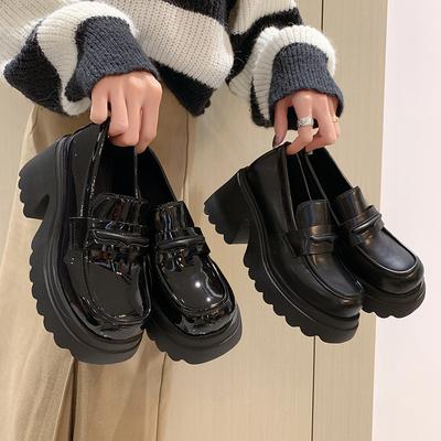 Mocassins pretos de plataforma pequena para mulheres, novos para primavera e outono, retrô, de salto alto grosso, estilo britânico, sapatos de couro pequenos