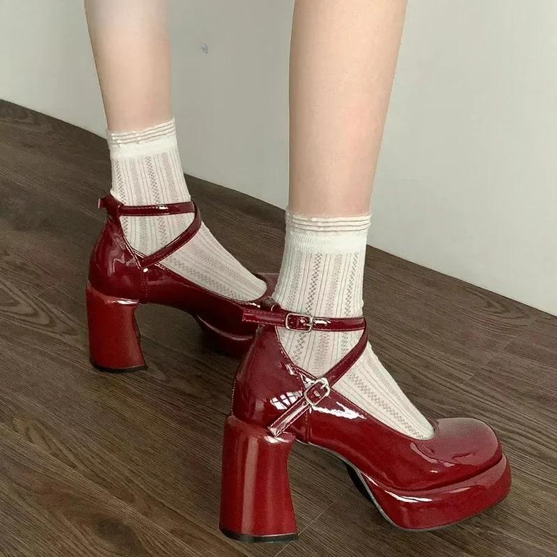 Designer Women Nightclub Pumps Fashion Cross Strap Buckle Shoes 2025 New Spring Autumn Wedding Party Shoes