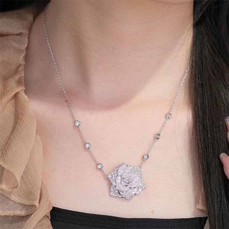 French Tassel Rose Petal Diamond Pendant Necklace - Elegant Star Style