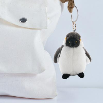 Realistischer Pinguin Plüsch Schlüsselanhänger mit Metallring Weiches Stofftier Puppe Niedliches Tasche Accessoire Stressabbau Geschenk für Kinder Zoobesucher