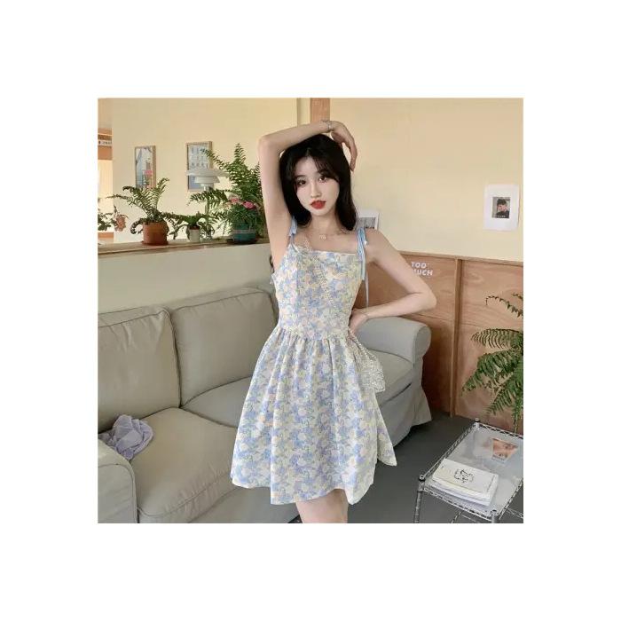 Small fresh and sweet age-reducing floral suspender dress women's summer waist tea break Platycodon short skirt cardigan two-piece set