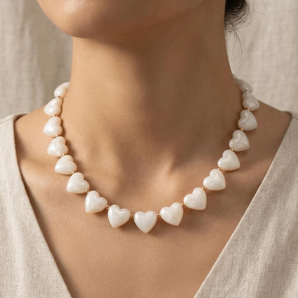 Love Heart Acrylic Necklace Acrylic Sweater Chain Fashion Women Clavicle Chain Girls