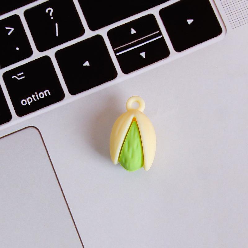 

Creative Pistachio Keychain: Unique Food Toy and Stylish Bag Pendant - Ideal Small Gift for Students