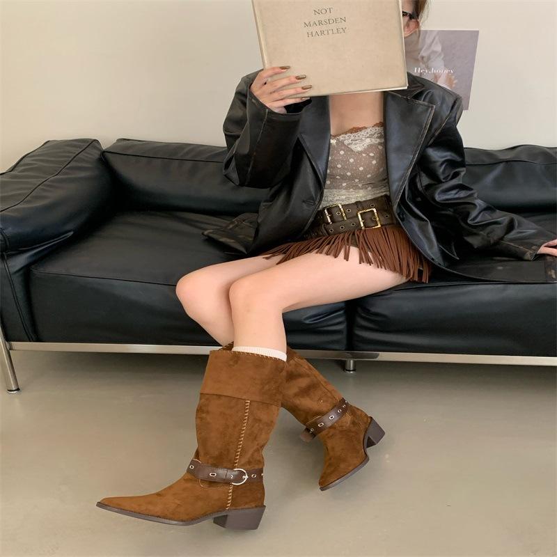 

2025 soft-soled pointed boots tall tube versatile foreign style fairy matte fashion Xinjiang tourism autumn and winter high-top shoes 39 коричневый