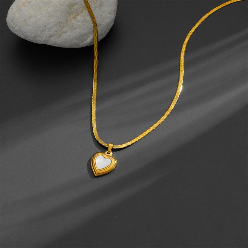Korean Style Titanium Steel Heart Necklace with White Shell - Elegant and Versatile Clavicle Chain for Women