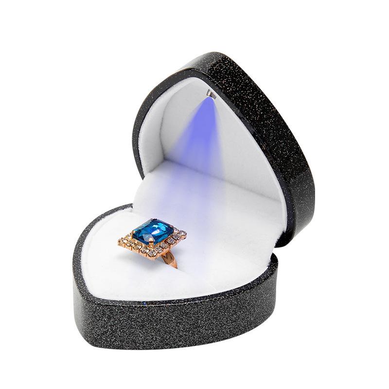 Heart-Shaped Piano Lacquer LED Jewelry Box for Rings and Pendants