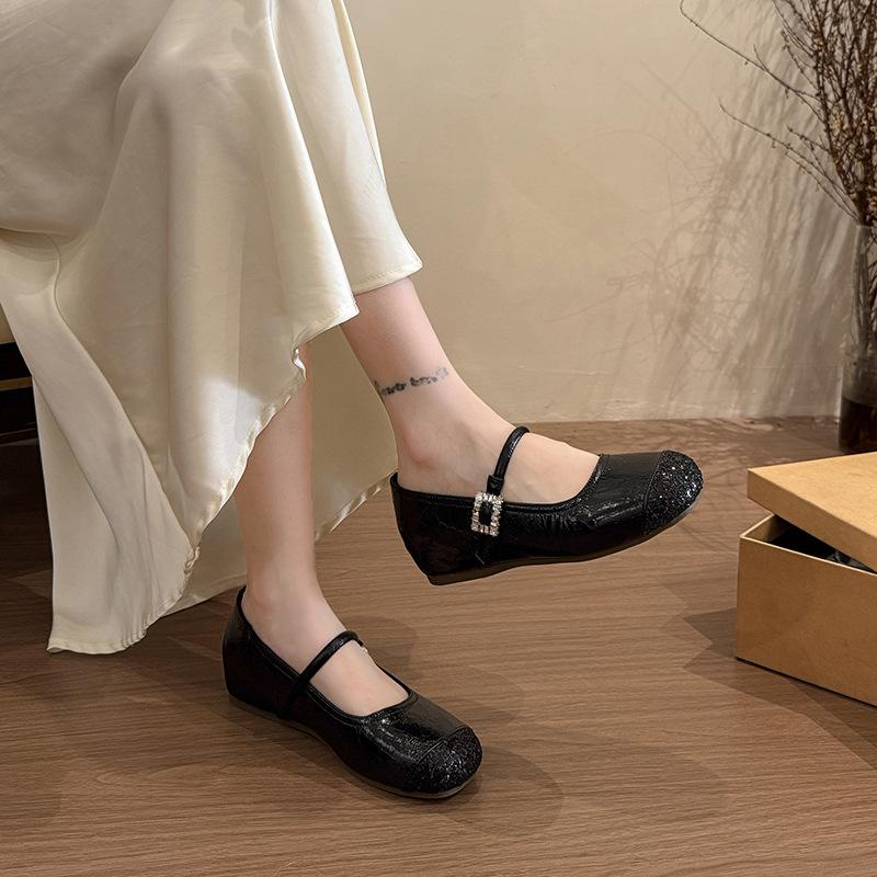French Skirt Mary Jane Shoes Single Shoes Women's 2025 Spring and Summer New Korean Version Flat Doudou Shoes Silver Small Leather Shoes