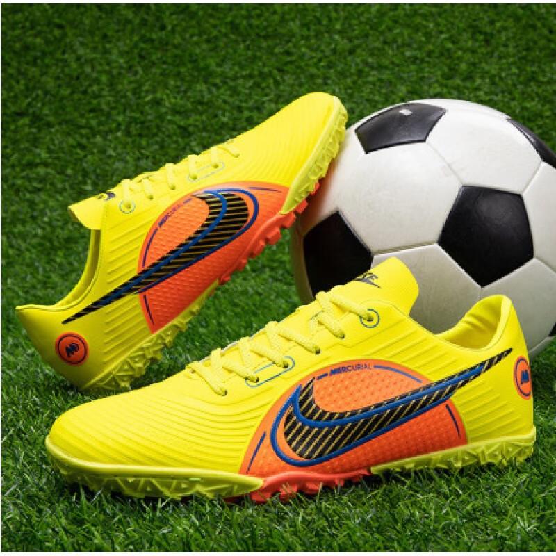 

Ambassador Low-Cut Turf Football Shoes 36