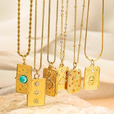 Europäischer und Amerikanischer Stil 3D Tarotkarten Anhänger Halskette mit Mikroeingefassten Diamanten