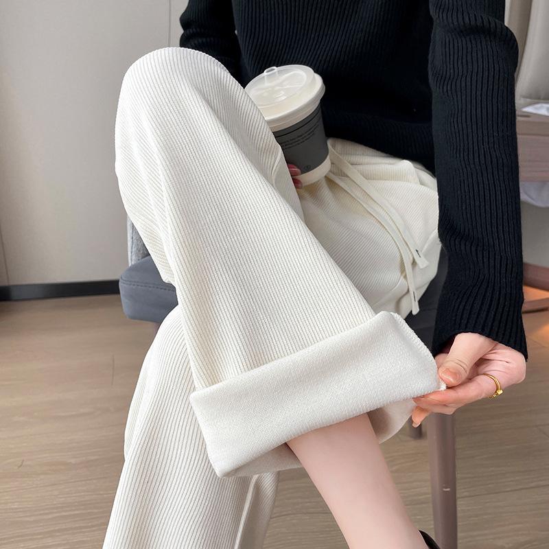 

European Cotton Velvet Narrow/Wide Leg Pants: Women s Autumn/Winter Plus Size High Waist Casual Fleece-Lined Straight Leg Trousers. L