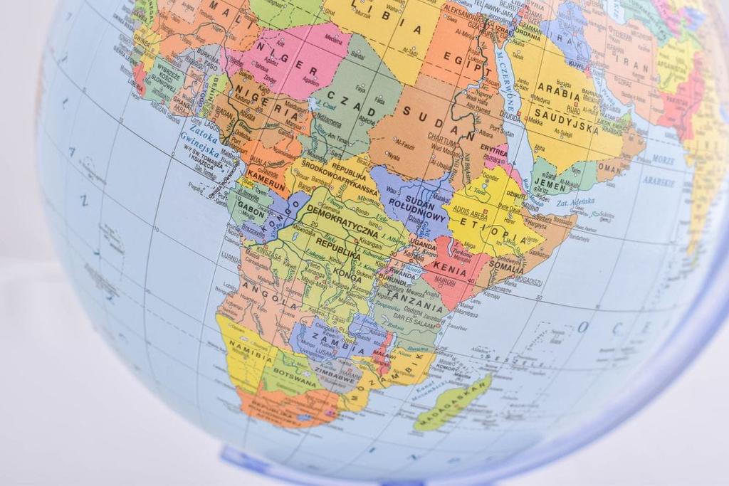 Political Globe 22 Cm + Application