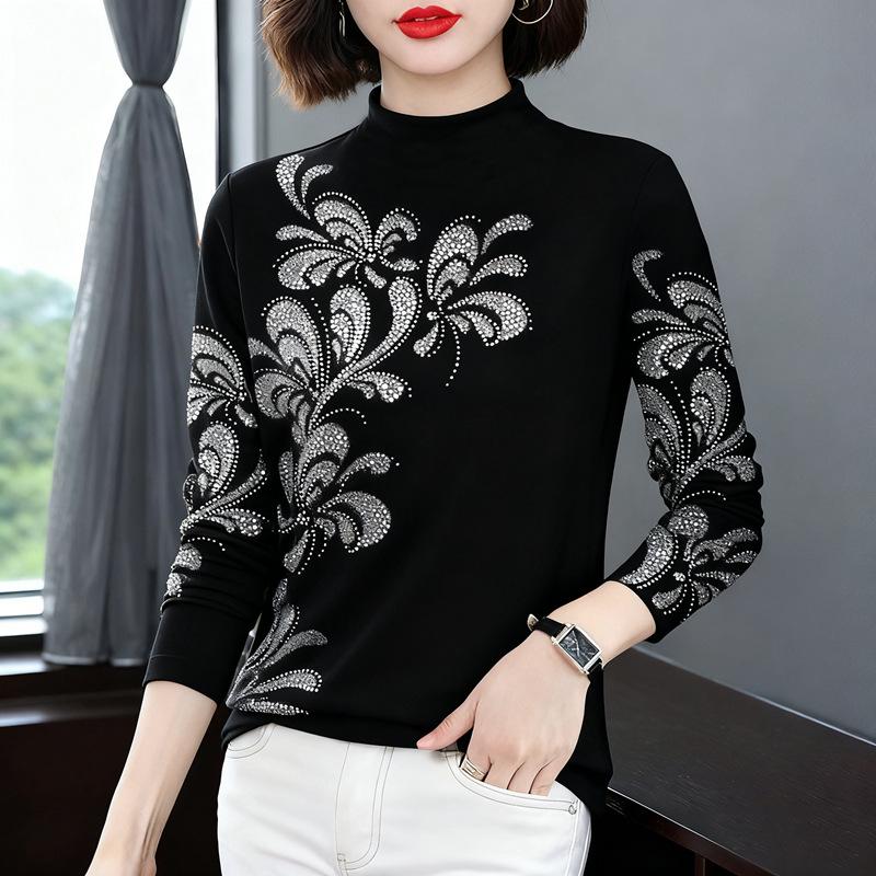 

Velvet Thickened Rose Embroidered Long Sleeve Top for Mature Women - Fashionable, Stylish, and Age-Reducing. XL
