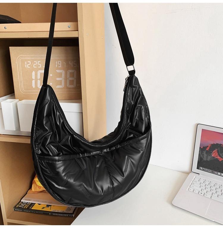 Dumpling Bag Large Capacity Satchel Women'S Niche Bag Fashion Versatile Shoulder Bag Diamond Grid