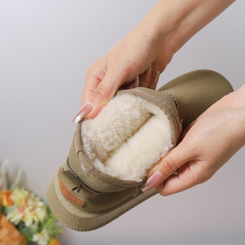 Thick Plush Platform Snow Boots Women Winter Keep Warm Fur Cotton Shoes Woman Faux Suede Slip-On Ankle Botas Padded Shoes