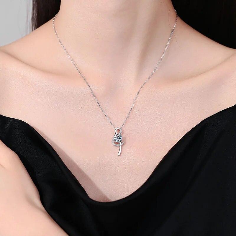 New New 6.5mm S925 Sterling Silver Dvvs1 Moissanite Necklace for Women Note Shine Pendant Elegant Jewelry Christmas Gift GRA