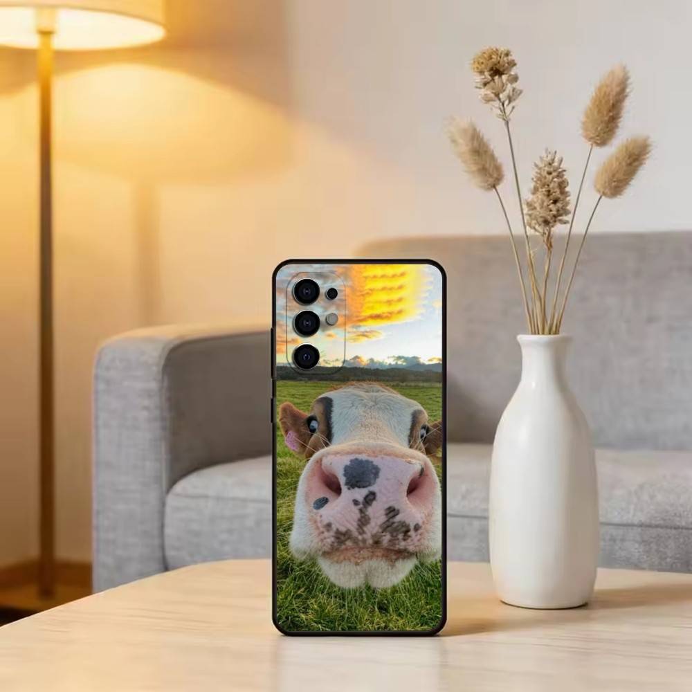 Cute Cattle Phone Case For Samsung S25,S24,S21,S22,S23,S30,Ultra,S20,Plus,Fe,Lite,Note,10,Black Cover