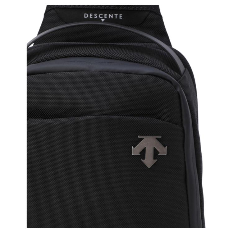 New DESCENTE Nylon Sling Bag Medium Men's Black SQ323UBG72
