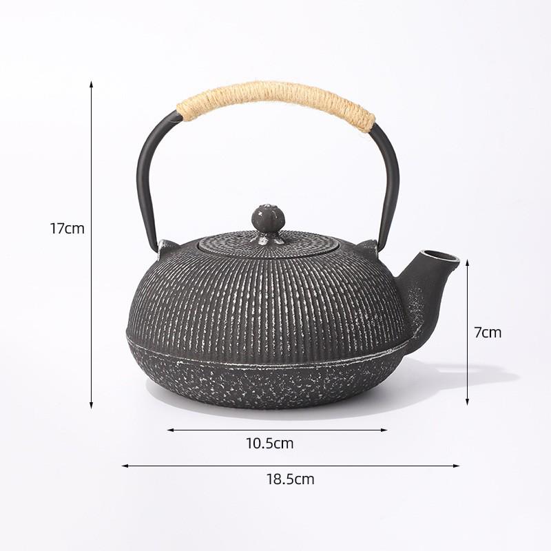 Retro Handmade Cast Iron Dot-Patterned Tea Pot with Bamboo Handle
