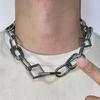 Fashionable 17 Clasp Necklace Simple Necklace Professional Necklace Suitable for Youthful Women for Casual To Formal