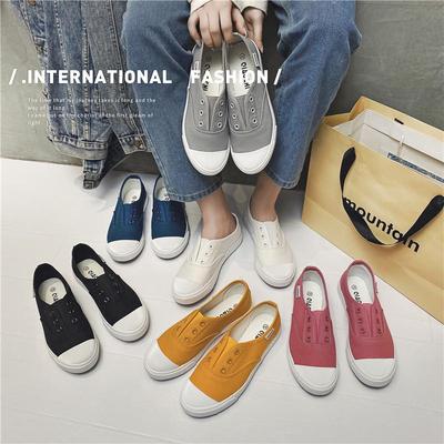 Spring 2026 Women's Slip-On Canvas Shoes - Korean Style Lazy White Sneakers, Harajuku Skate Design for Students & Casual Wear.
