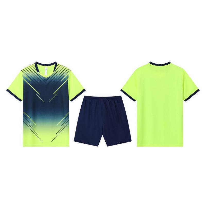 

Quick-Dry Mesh Sports Set: Short-Sleeve T-Shirt & Ice Silk Shorts for Running, Football & School Competitions Triple Extra Large фарби люмінесцентні зелений колір