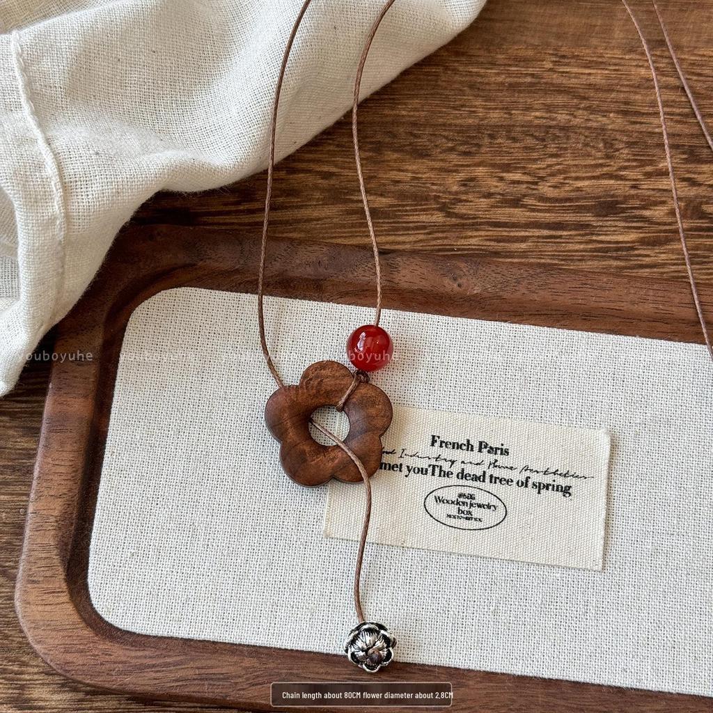 Retro Chinese Acorn Flower Beaded Pendant Necklace: Ethnic Style Sweater Chain for Women