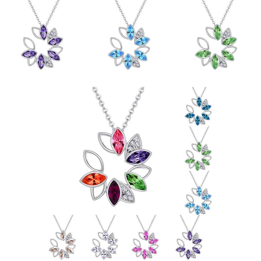 Stunning Multicolor Ladies Fashion Wreath Rhinestone Necklace Love Pendant Jewelry