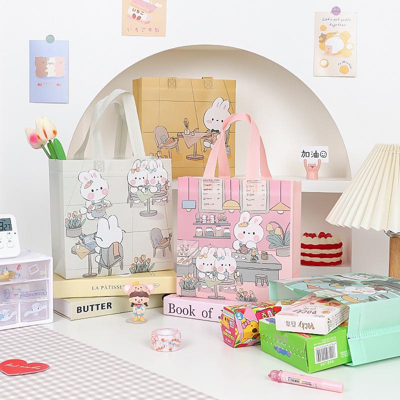 Children's Day, primary school students, kindergarten, birthdays, portable snacks, stationery, souvenirs, non-woven gift bags