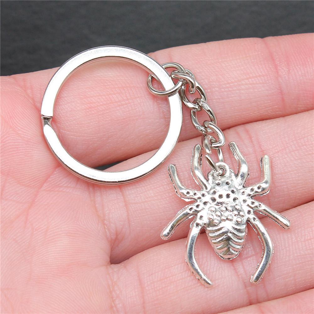 Halloween Spider Bat Spooky Keychain for Couples New Arrival Vintage Graduation Gift Simple Key Organizer