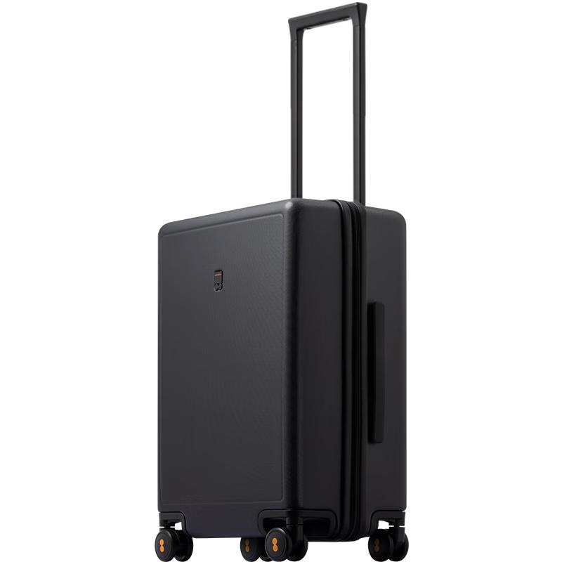 LEVEL8 Traveler Series PC Spinner Luggage