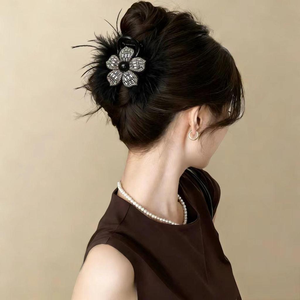 Elegant Rhinestone Feather Flower Hair Clip - Retro Versatile Shark Clip for Women