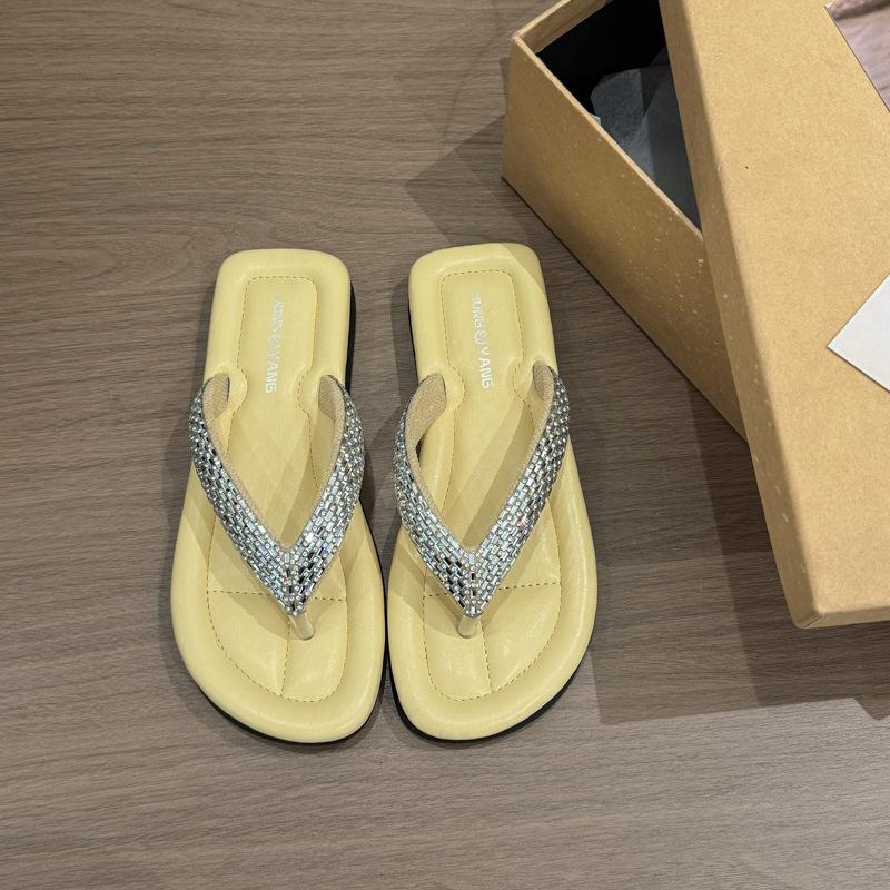 2025 Summer New Pearl Toe Flip-flops Women's Slippers Wear Flat-bottomed Sandals Casual Soft-bottomed Beach Sandals