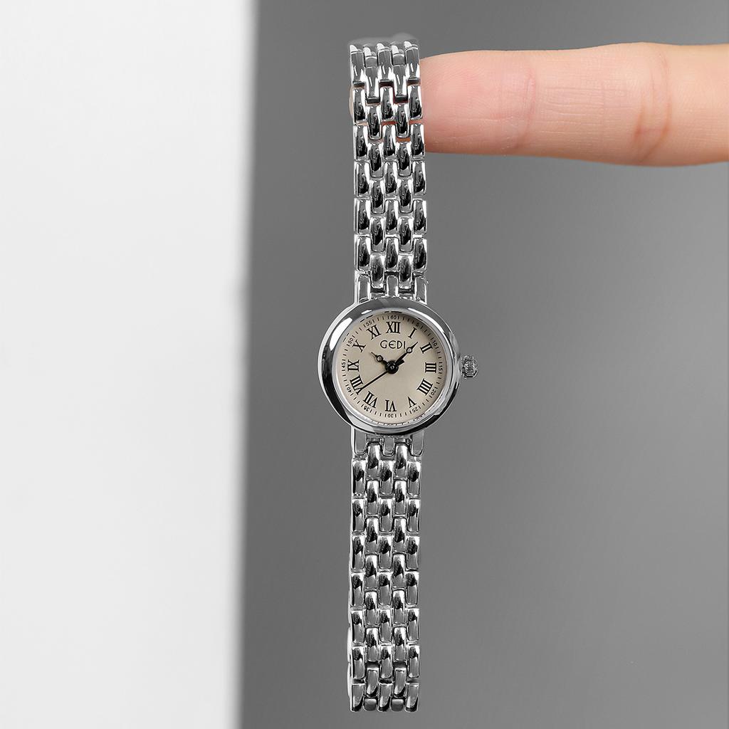 Small And Exquisite Retro Roman Temperament Steel Belt Women'S Watch Niche High-Value Waterproof Quartz Watch