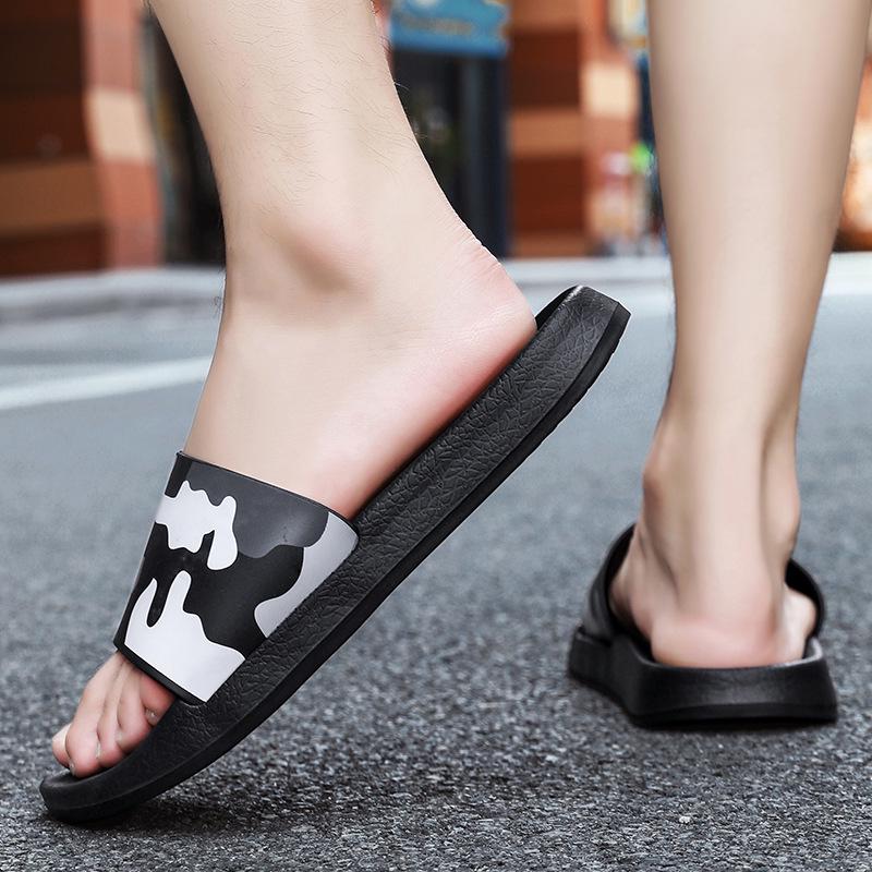 Men's Summer Trend Non-Slip Sports Flip-Flops: Odor-Resistant, Soft Bottom Beach Slippers