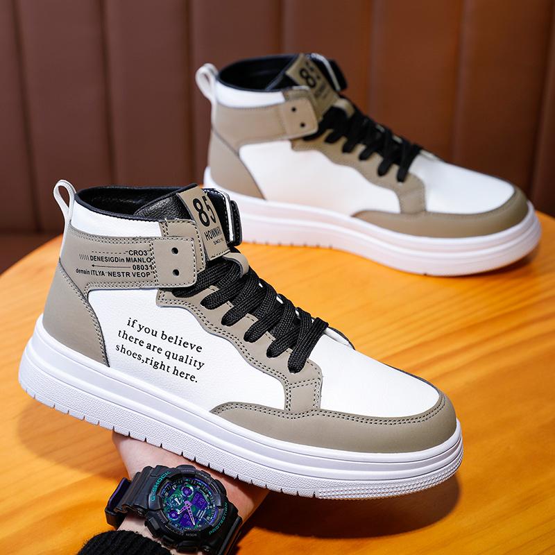 Vielseitige Sport- und Freizeit-Jugend-Board-Schuhe kleiner Herbst Herren-Weiße Schuhe Innenhöhenerhöhung Trendmarke Putian High-Top Herrenschuhe Trendschuhe