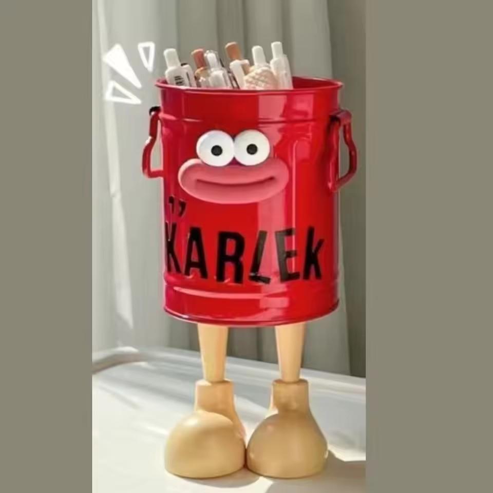 

cartoon pen holder, simple storage holder, for office storage, desk storage, home study storage (random letter stickers) красный