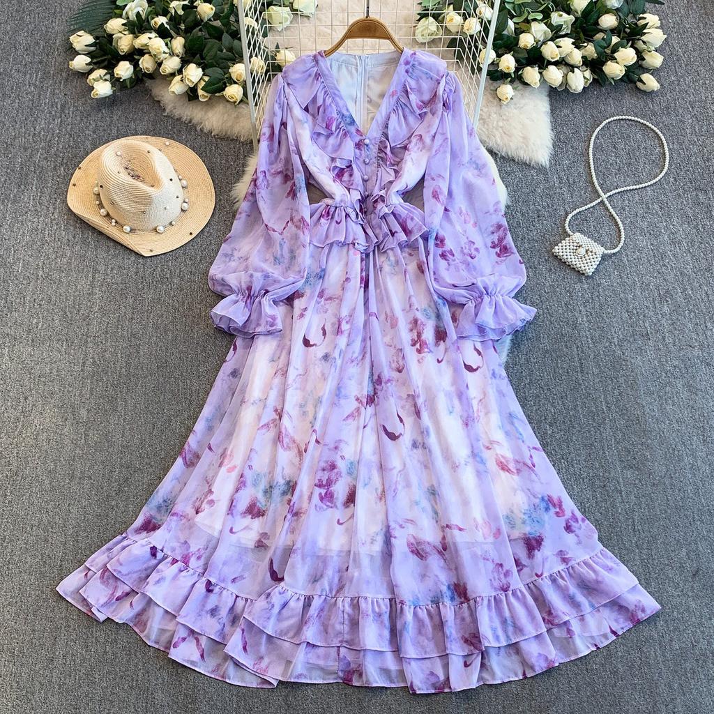 French niche gentle wind temperament V-neck dress women's autumn and winter design waist thin big swing ruffle edge dress