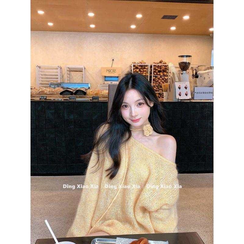 French Yellow Mohair Off-Shoulder Pullover Sweater for Women in Autumn and Winter, High-End, Lazy Style, Loose Long-Sleeved Top