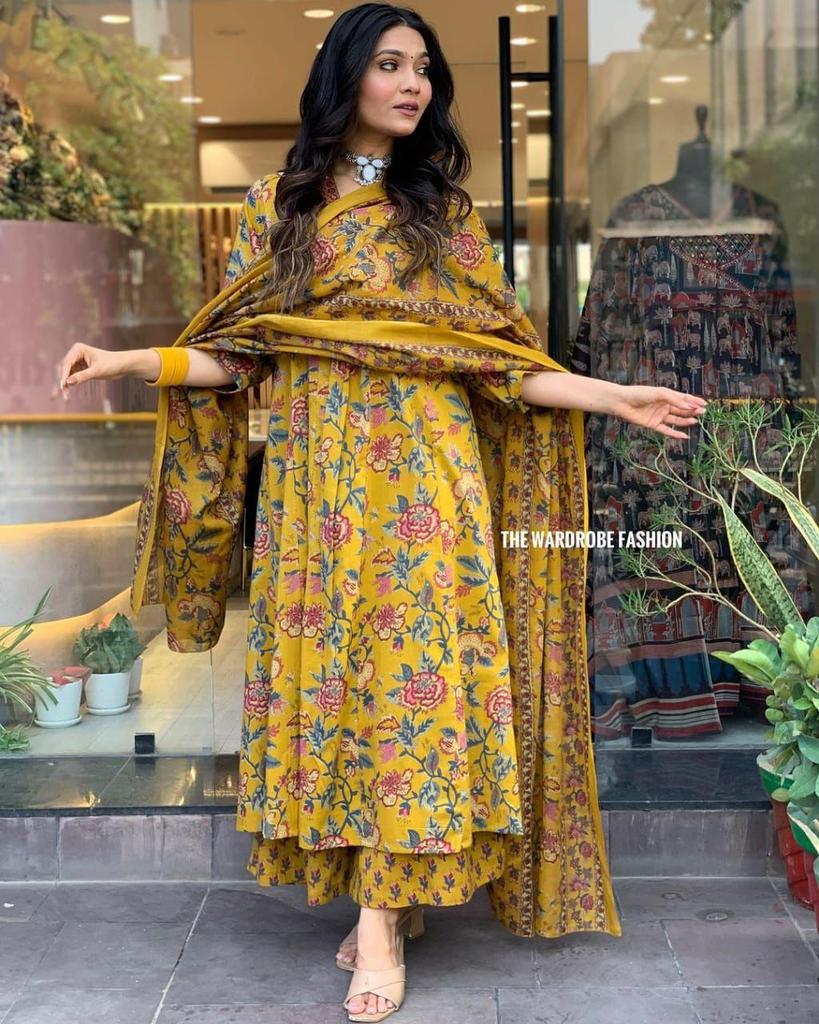 Indian Designer A-line Kurta Pant Dupatta Set Women Party Wear Top Tunic Salwar Suit Kurti