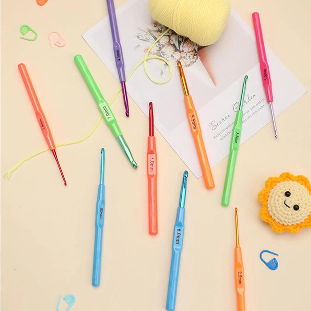 2-7mm Crochet Hooks Multifunctional Plastics Handle Aluminum Knitting Needles for Yarn DIY Craft Nice Gift Women Knitting Tools