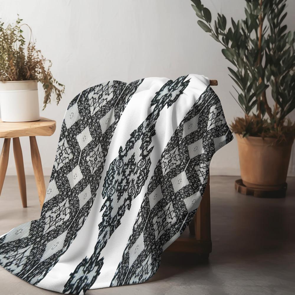 Black White Geometric Pattern Throw Blanket Sofa Bed Bedspread Decorative Throw Cushion Cover Gift