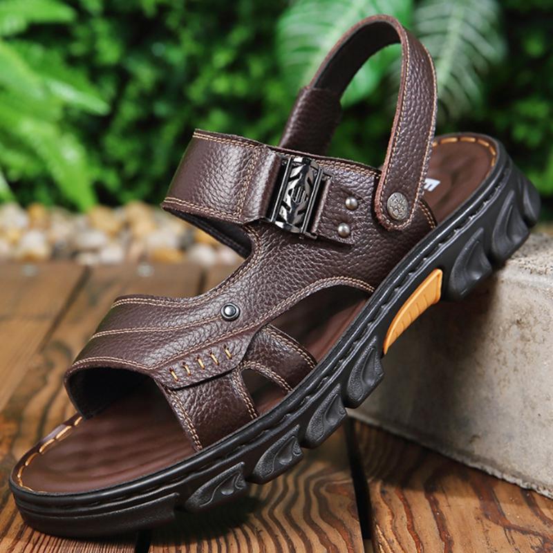Fashion Summer Sandals Leather Outdoor Men Beach Shoes Luxury Breathable Casual Sandal Man Wading Shoes Non-slip Wide lining Slippers