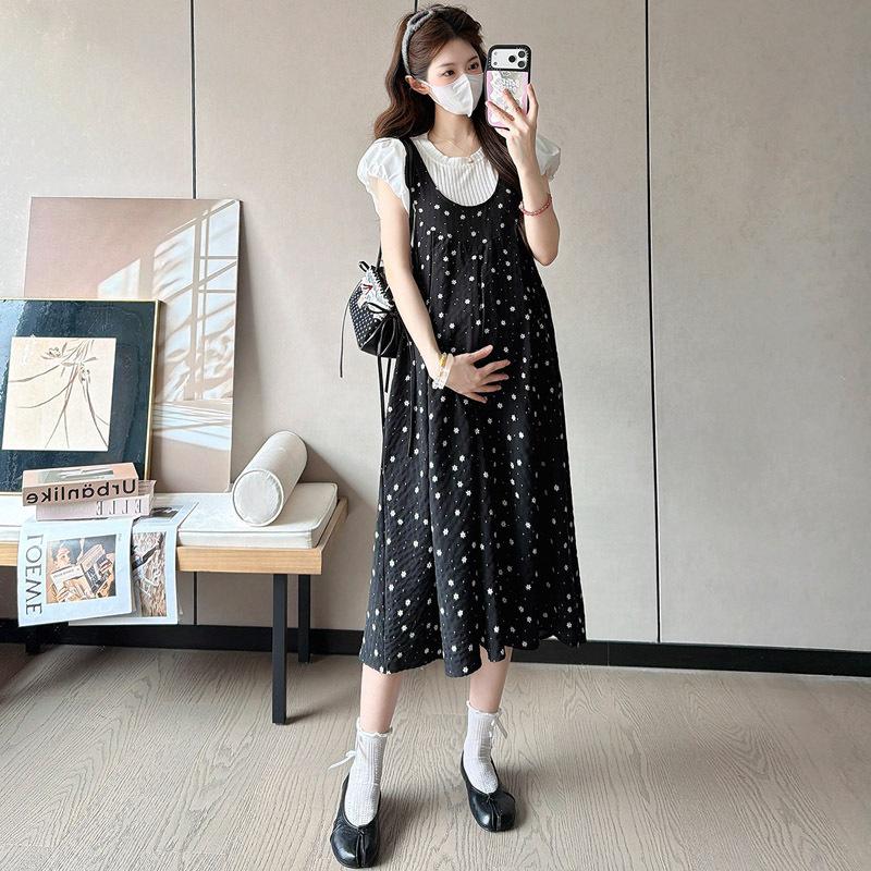 Gentle Black Floral Print Maternity Dress & Loose T-Shirt Set for Summer 2026