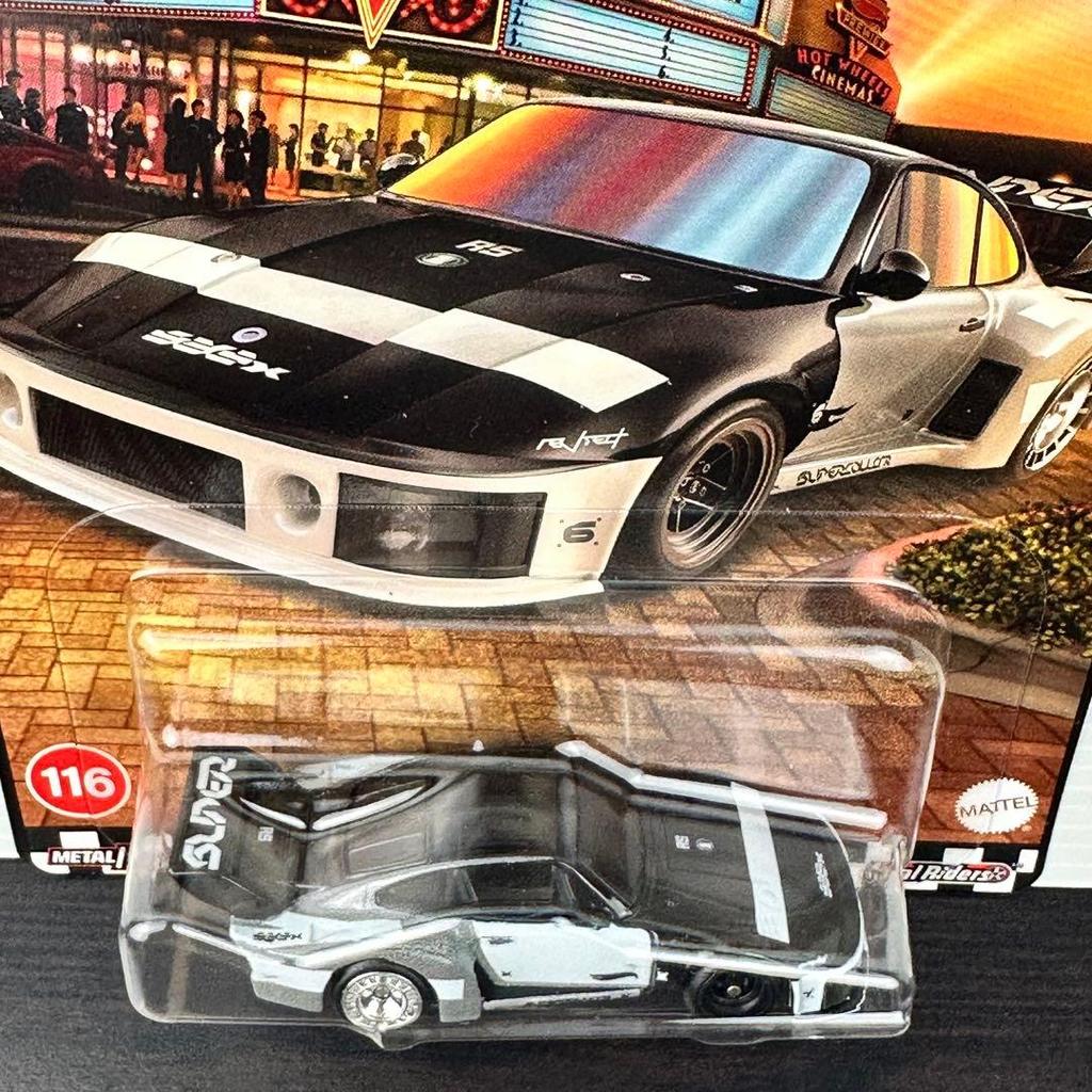 Hot Wheels Premium Mini-Auto Boulevard Porsche 935 Schwarz und Weiß