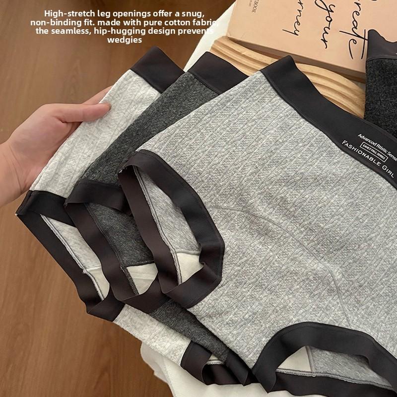 Ladies Spring and Summer Fashion New Cotton Comfortable Hip Mid Waist Flat Angle Briefs